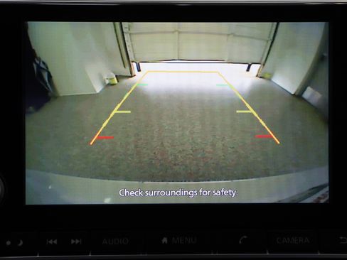Used 2024 Nissan Sentra SV FWD image 20