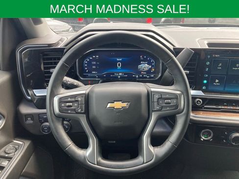 Used 2024 Chevrolet Silverado 1500 LT image 12