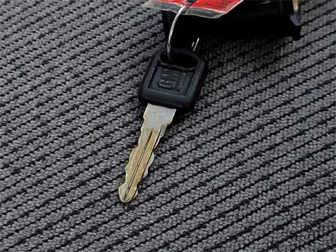 Used 1997 Chevrolet Silverado 1500 2WD Extended Cab image 21