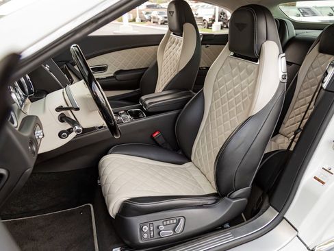 Used 2017 Bentley Continental GT V8 S image 18