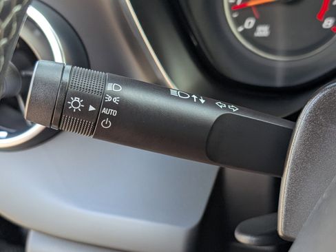 Used 2021 Chevrolet Camaro LT image 32