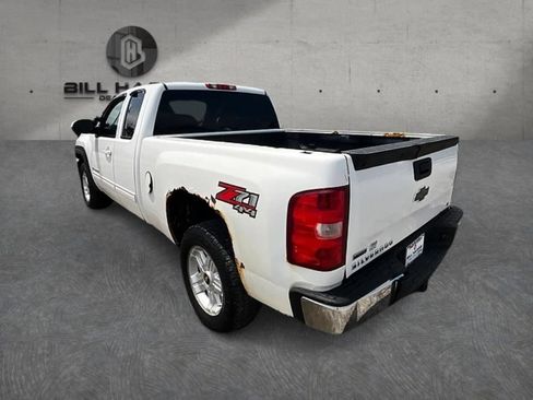 Used 2011 Chevrolet Silverado 1500 LT w/ All-Star Edition AWD/4WD image 9
