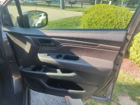 Used 2019 Honda Odyssey EX-L image 12