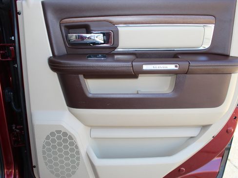 Used 2016 RAM 3500 Laramie image 19