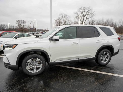 New 2025 Honda Pilot EX-L image 3