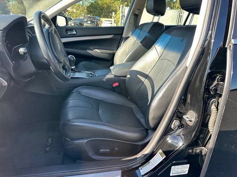 Used 2015 INFINITI Q40 w/ Navigation Package RWD image 10