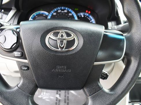 Used 2012 Toyota Camry LE image 30