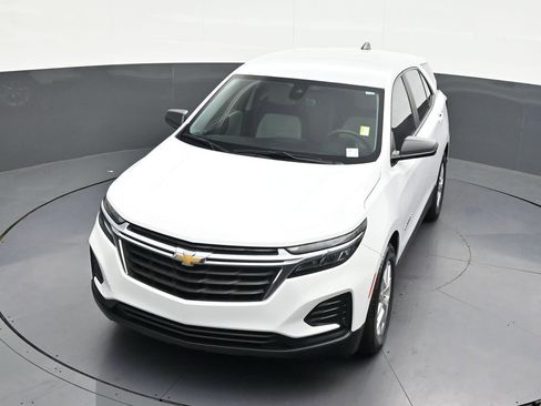 Used 2023 Chevrolet Equinox LS FWD image 27