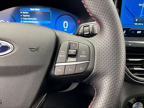 Certified 2025 Ford Escape ST-Line Elite AWD/4WD image 19