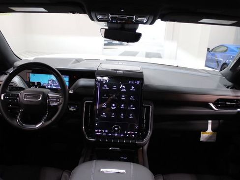 New 2026 GMC Yukon XL Denali AWD/4WD image 3