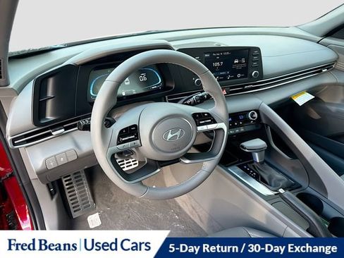 Used 2025 Hyundai Elantra Sport FWD image 10