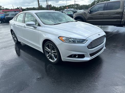 Used 2014 Ford Fusion Titanium FWD image 2