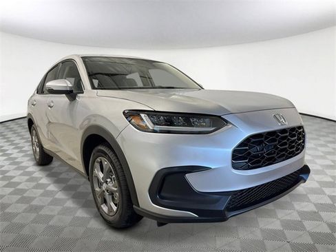 New 2026 Honda HR-V LX image 8