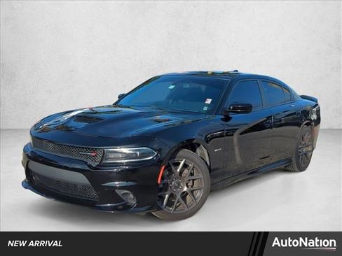 Used 2019 Dodge Charger R/T RWD image 1