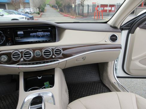 Used 2017 Mercedes-Benz S 550 Sedan image 45