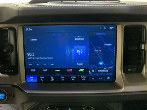 Certified 2025 Ford Bronco Outer Banks w/ Sasquatch Package image 36