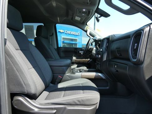 Certified 2022 Chevrolet Silverado 1500 LT Trail Boss w/ Convenience Package II AWD/4WD image 14