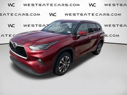 Used 2021 Toyota Highlander XLE