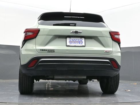 Certified 2024 Chevrolet Trax RS w/ Driver Confidence Package image 39