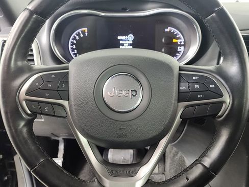 Used 2022 Jeep Grand Cherokee Laredo X image 17