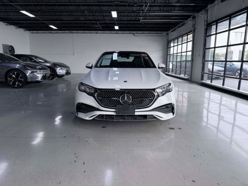 Used 2025 Mercedes-Benz E 350 4MATIC Sedan w/ Winter Package image 9
