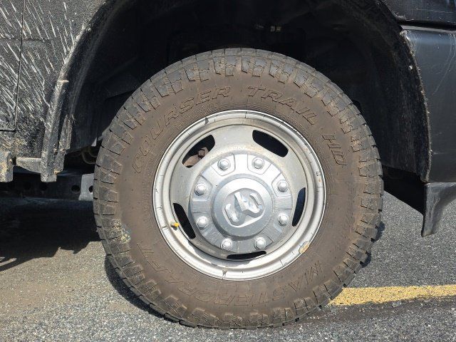Used 2024 RAM 3500 Tradesman w/ Bed Utility Group AWD/4WD image 9