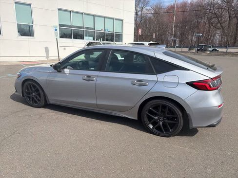 Used 2023 Honda Civic Sport image 6