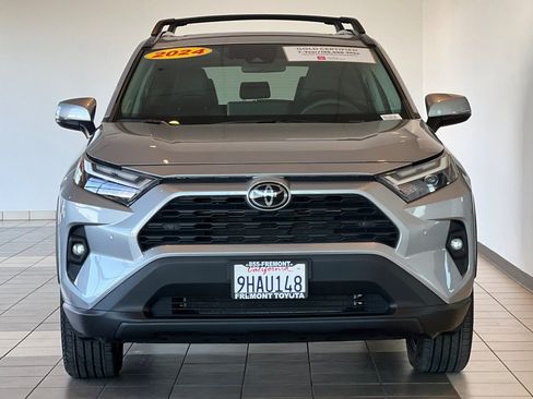 Used 2023 Toyota RAV4 XLE Premium AWD/4WD image 9