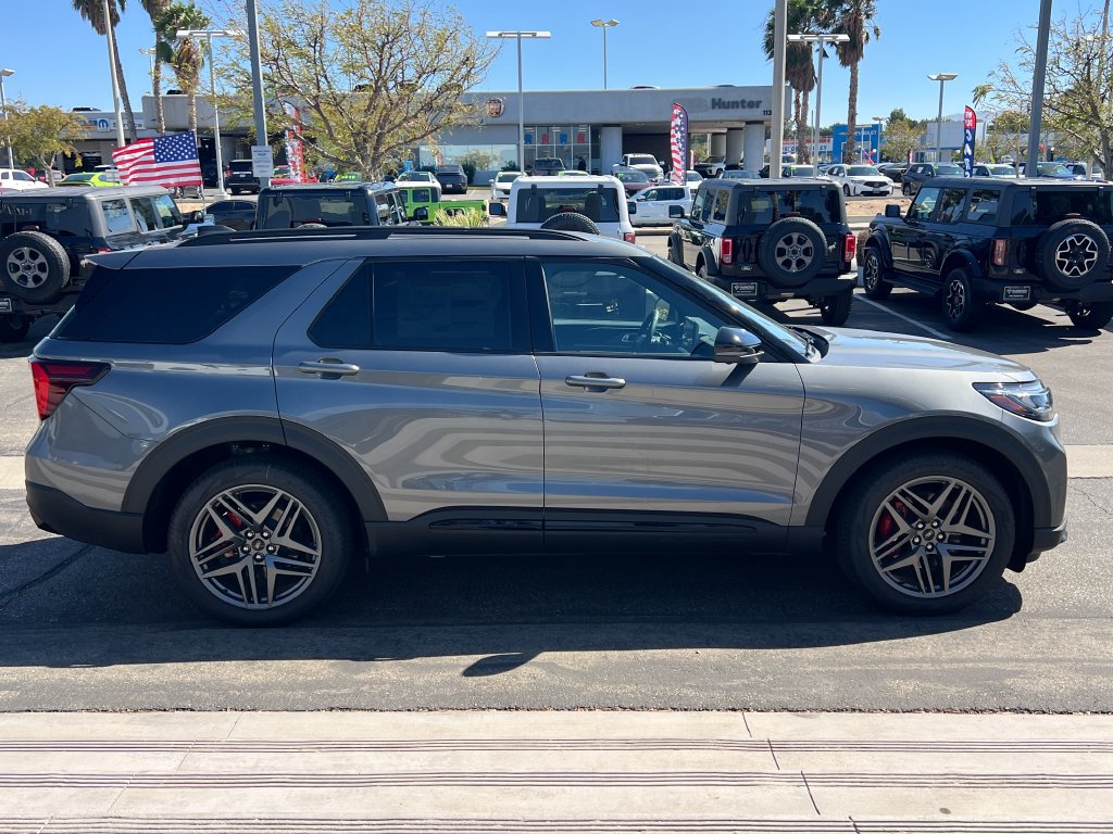 New 2026 Ford Explorer ST AWD/4WD image 8
