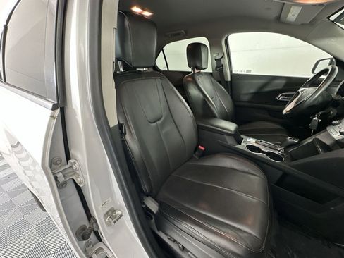 Used 2017 Chevrolet Equinox Premier w/ Enhanced Convenience Package FWD image 26