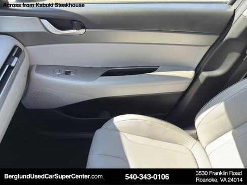 Used 2024 Hyundai Palisade SEL image 30
