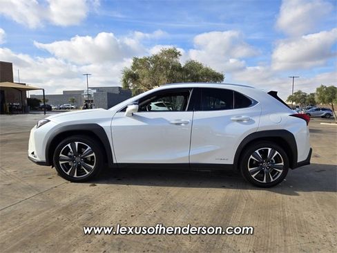 Certified 2021 Lexus UX 250h w/ Accessory Package (Z1) image 3