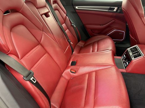 Used 2022 Porsche Panamera GTS AWD/4WD image 29
