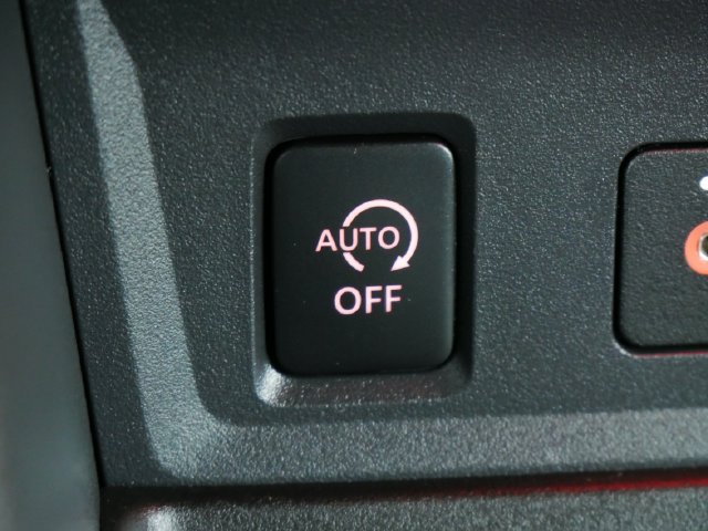 Used 2025 Nissan Sentra SV FWD image 28