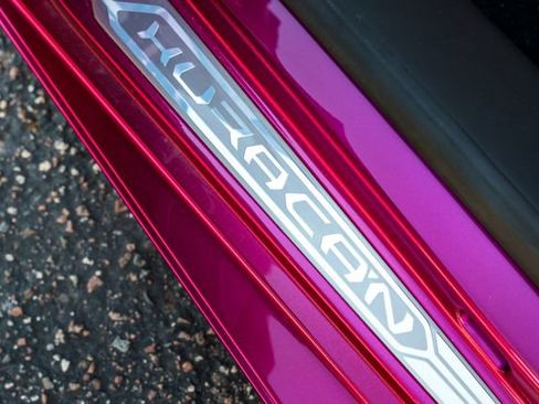 Used 2022 Lamborghini Huracan EVO RWD image 20