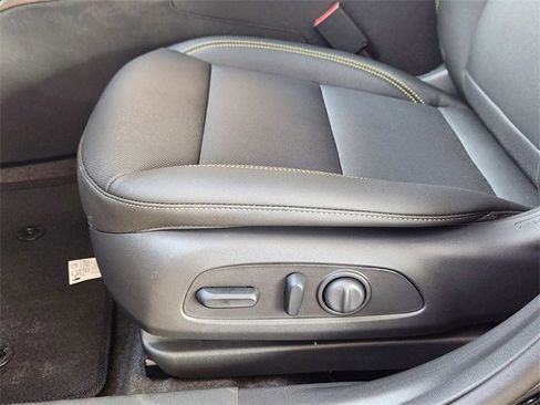 New 2026 Chevrolet Trax ACTIV w/ Sunroof Package image 20