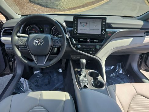 Used 2023 Toyota Camry SE w/ Audio Upgrade Package image 20