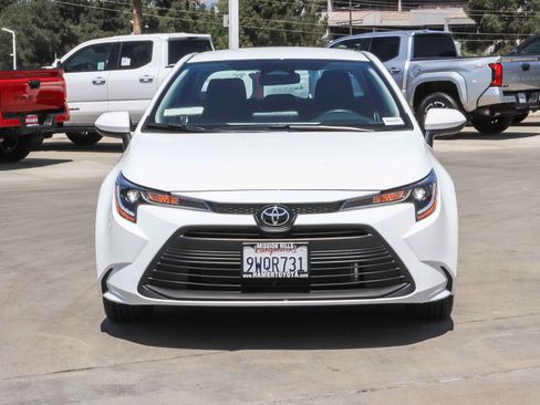 Used 2026 Toyota Corolla LE FWD image 7
