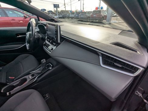 Used 2020 Toyota Corolla SE image 26