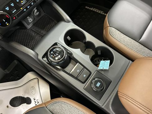Used 2024 Ford Bronco Sport Outer Banks AWD/4WD image 17