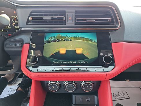 Used 2024 Nissan Z Performance w/ Floor Mat Package image 22