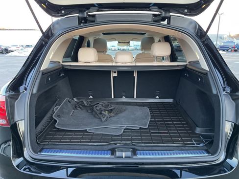 Used 2022 Mercedes-Benz GLC 300 4MATIC image 21