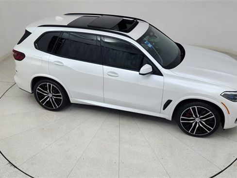 Used 2023 BMW X5 M50i w/ Executive Package image 79