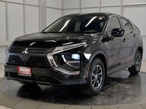Used 2022 Mitsubishi Eclipse Cross ES image 4