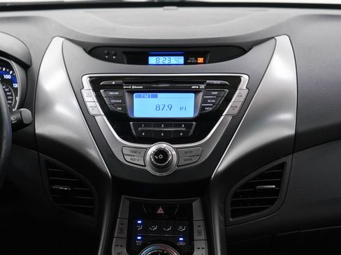 Used 2013 Hyundai Elantra Limited FWD image 15