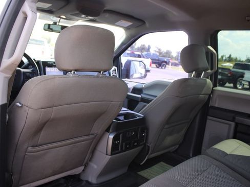 Used 2017 Ford F150 XLT w/ Equipment Group 302A Luxury RWD image 27