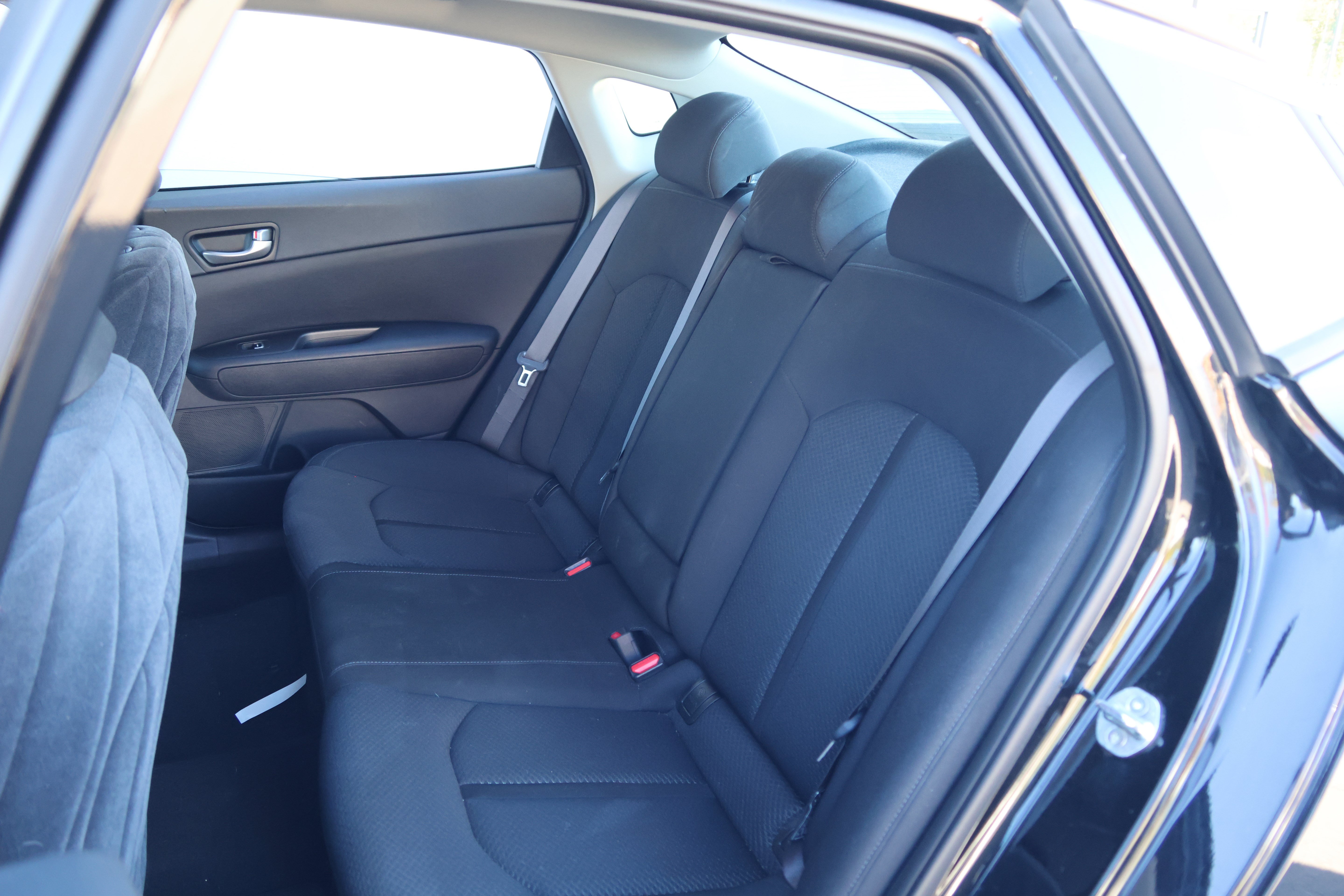 Used 2017 Kia Optima LX FWD image 34