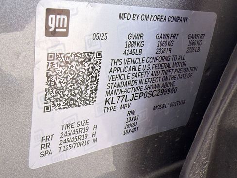 Certified 2025 Chevrolet Trax RS w/ Sunroof Package FWD image 21