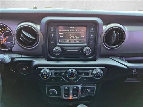 Used 2020 Jeep Wrangler Sport AWD/4WD image 13