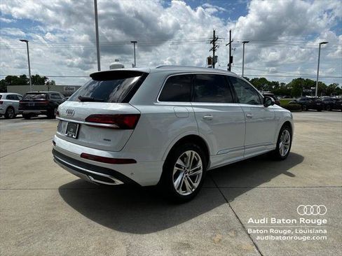 Used 2022 Audi Q7 3.0T Premium w/ Convenience Package AWD/4WD image 3